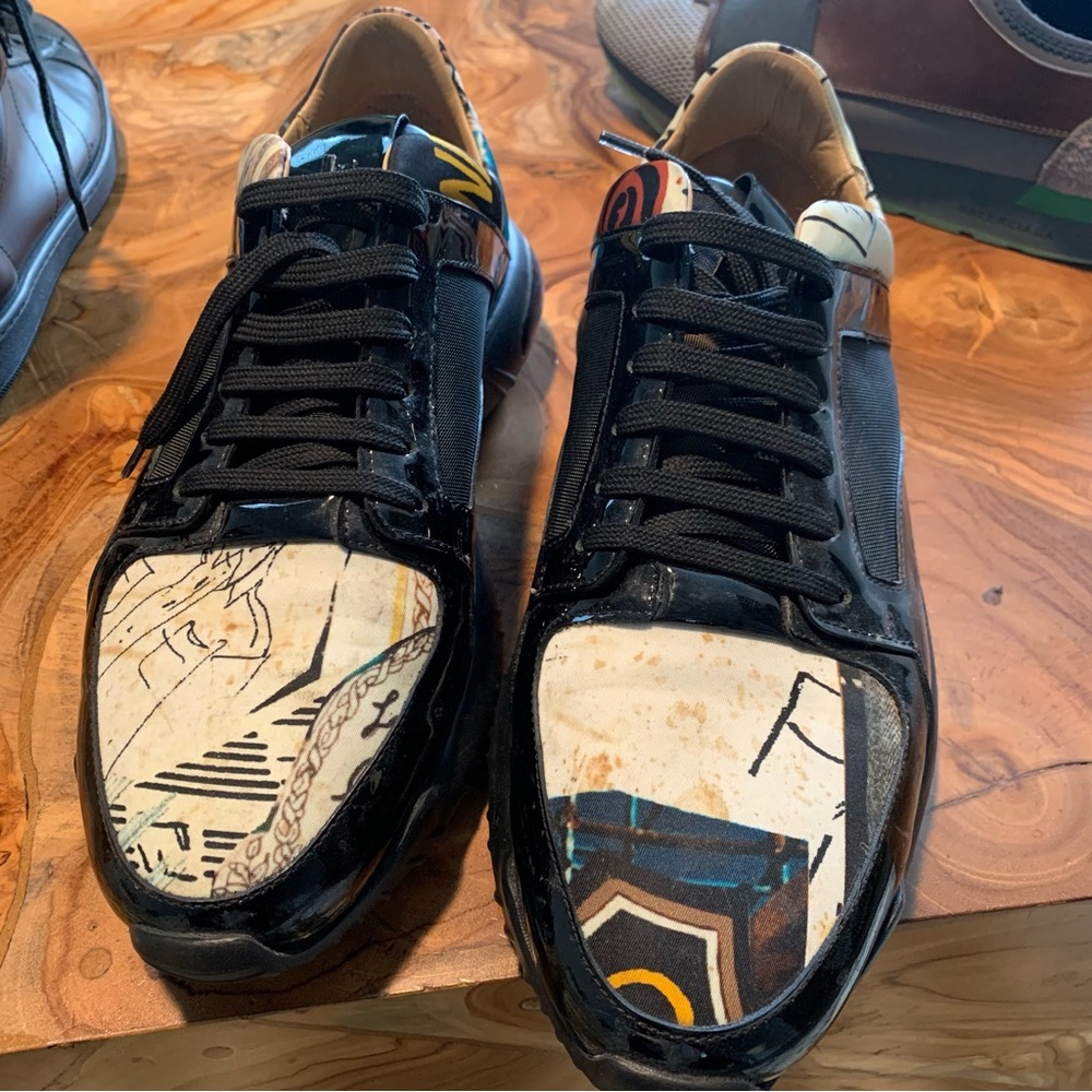 Preowned sneakers